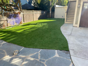 East Side - Milwaukee artificial turf & putting green installation